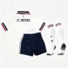 0008D6E5BA06BF367431B69E42B14D494F4-1-1-1.jpg FC Bayern München Auswärtstrikot 2026/27 (Oberteil + Hose + Socken) - Kinder