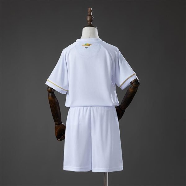 000a15cba6c-2-1-1-1.jpg Santos 2026/27 Heimtrikot (Oberteil + Hose) - Kinder