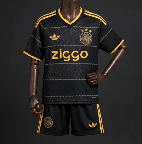 000b111d8366bfc5212a3668d07-1-1-1.jpg Ajax 2026/27 Auswärtstrikot (Oberteil + Hose) - Kinder