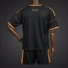 000b111d8366bfc5212a3668d07-2-1-1.jpg Ajax 2026/27 Auswärtstrikot (Oberteil + Hose) - Kinder