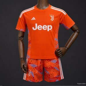 07551b94efe2fbab49172abe-c8f621-1.jpg Juventus Torwarttrikot 26/27 – Kinder (Trikot + Hose)
