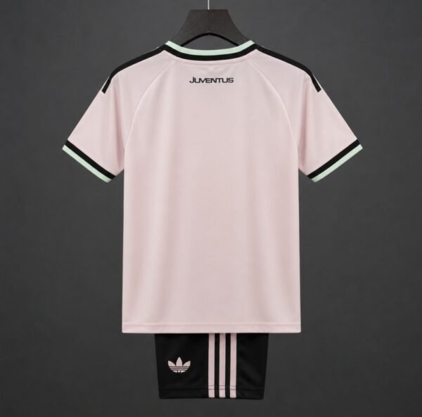 Juventus Auswärtstrikot 26/27 - Kinder (Trikot + Hose)