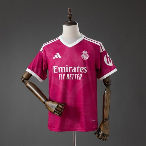 4499999-2-1-1-1.jpg Real Madrid 2026/27 Drittes Auswärtstrikot