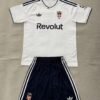 47ecf1e972b137de833366903671aa39-c8f0db-1.jpg Como 26/27 Auswärts Trikot (Kinder)