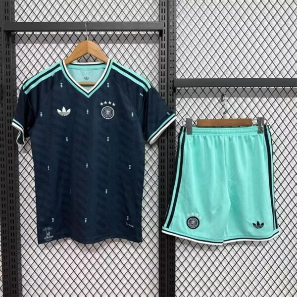 5777777-2-1-1.jpg Deutschland 2026 Auswärtstrikot Set (Trikot + Shorts)