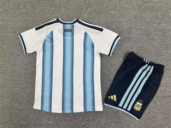 888880-2-e3e774-1.jpg Argentinien 26/27 Heimtrikot Kinder Set (Trikot+Hose) - Spielerversion