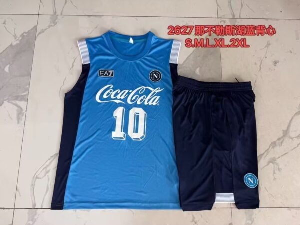 95E3CBF4F67183AF929CEFD5F5DD55FA-cc5368-1.jpg Napoli 26/27 training Hose