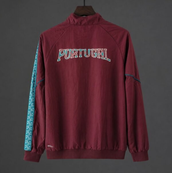 997d2b1b79b233b980ef4eb0-2-1-1-1.jpg Portugal Sonder-Windjacke 2026/27