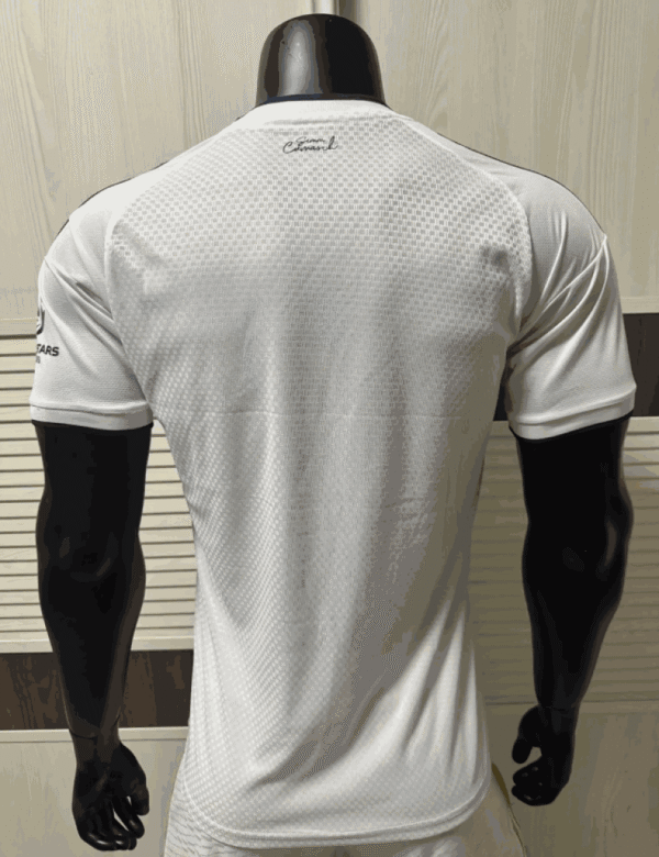 EBA21350758515A3C1465905DFEB3D1B-1-5faff1-1.png Como 26/27 Auswärts Trikot
