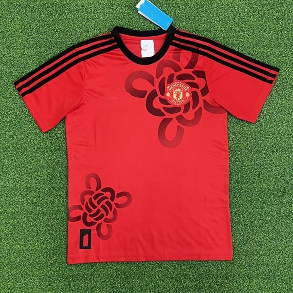 O1CN013mDU0u2FpXcXWLcEB_2222366918929-0-cib.jpg Manchester United Sondertrikot 26/27