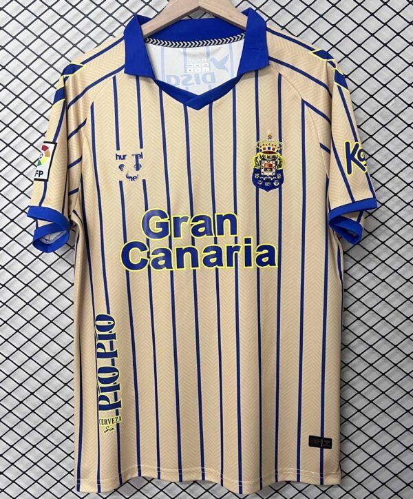 O1CN015kzAZ41bTTuKFAfaF_2220043433466-0-cib.jpg Parma Calcio Retro Trikot 26/27