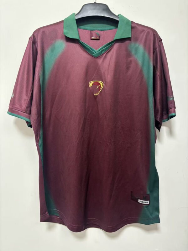 O1CN016fg9atBQ25K2b8N1_2222935075845-0-cib.jpg Portugal Retro Trikot 26/27