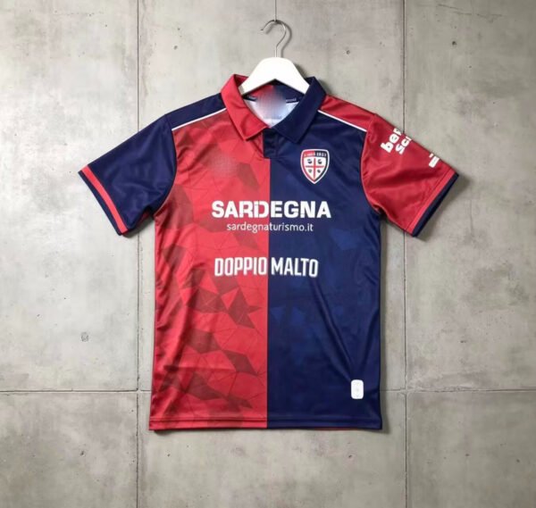 O1CN01Ifh69K5QrmJ2jwaE_2219808175908-0-cib.jpg Cagliari Calcio Heimtrikot 26/27