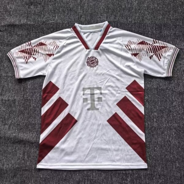 O1CN01K2iClf1MwapkD4qy3_2220590821499-0-cib.jpg FC Bayern München Sondertrikot 25/26