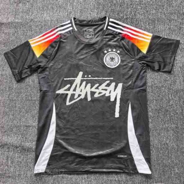 O1CN01a53Zuj2MsvlrcxiB7_2219354829884-0-cib.jpg Kroatien Heimtrikot 24/25