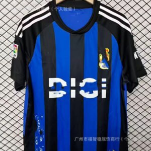 O1CN01g2AxCd1piVWWaV2sf_2220302395394-0-cib.jpg Real Oviedo Retro Trikot 25/26