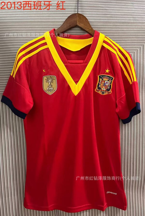 O1CN01ggfRkG2MQ4qc0qrbV_2220337899821-0-cib.jpg Spanien Sondertrikot 2013