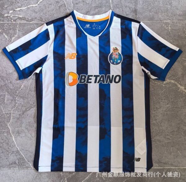 O1CN01hTgNNowGnPD3thNW_2219354829884-0-cib.jpg FC Porto Heimtrikot 24/25