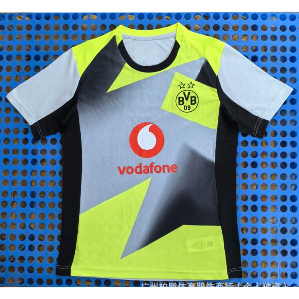 O1CN01klFtA4260rFRv22AA_2220567607600-0-cib.jpg Borussia Dortmund Auswärtstrikot 25/26