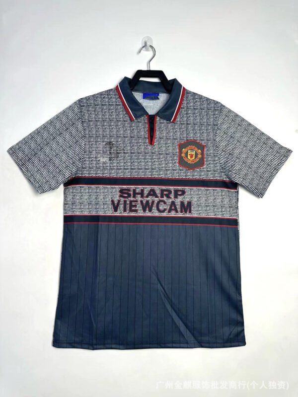 O1CN01rwolYj2MsvqJuwNdR_2219354829884-0-cib.jpg Manchester United Auswärtstrikot 1995/96