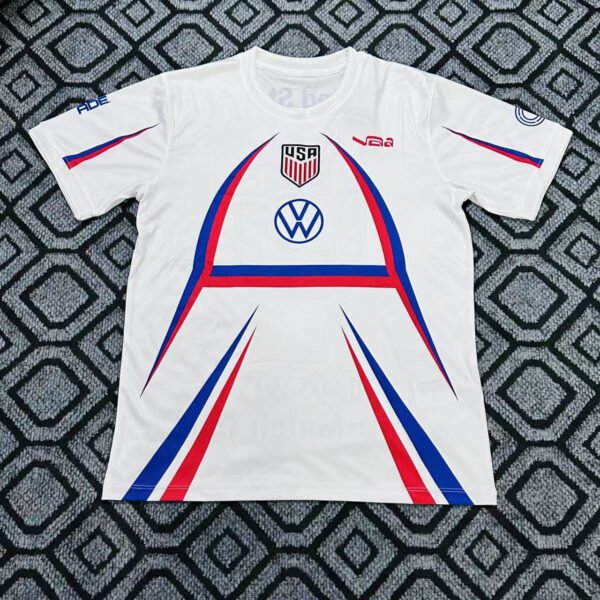 O1CN01zYVpnyv1reF2b8G8_2222064724970-0-cib.jpg USA Trainingsshirt 2026
