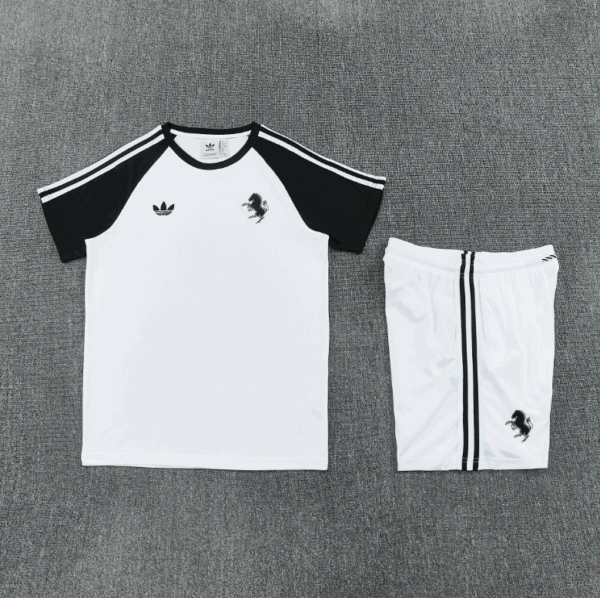 QQ20260618-183432-1-1dfdd6-2.png Juventus 26/27 Trikot