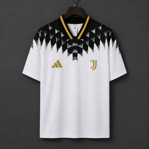d40cd72a874a02b3f22b2c5b-a67215-1.jpg Juventus 26/27 Trikot